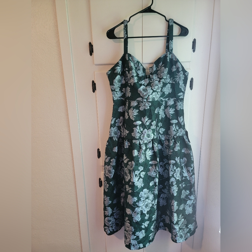 Lulu's Floral Midi Dress in Black and Blue